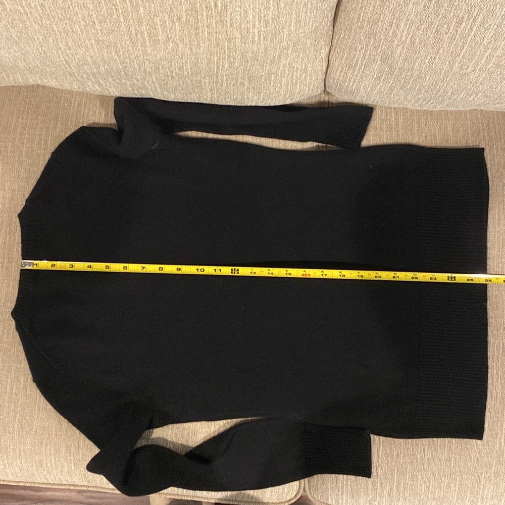 NWT Bloomingdale’s Aqua 100% cashmere sweater - Picture 10 of 10